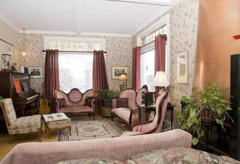 ベッドアンドブレックファースト La Maison Du Seminaire