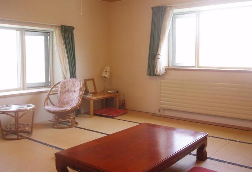 住宿加早餐  Family Camp Hanafurari