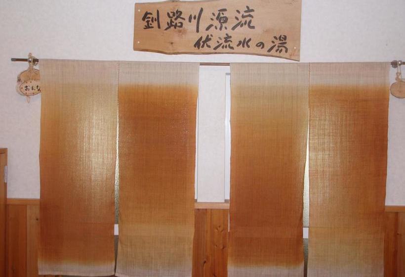 住宿加早餐  Family Camp Hanafurari