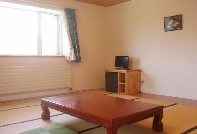 住宿加早餐  Family Camp Hanafurari