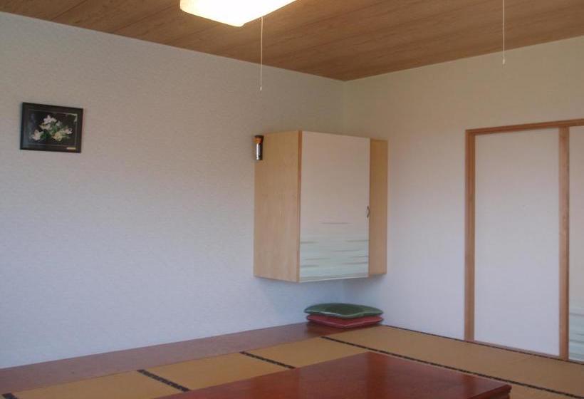 住宿加早餐  Family Camp Hanafurari