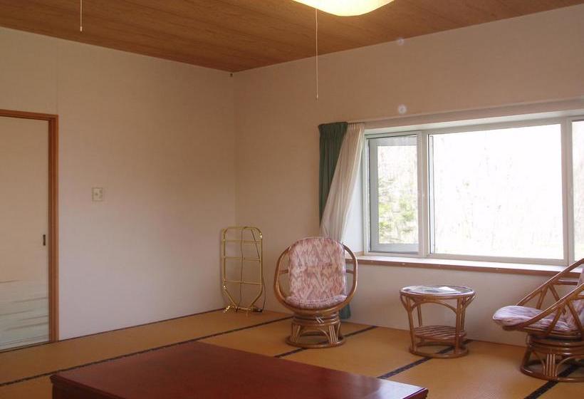 住宿加早餐  Family Camp Hanafurari