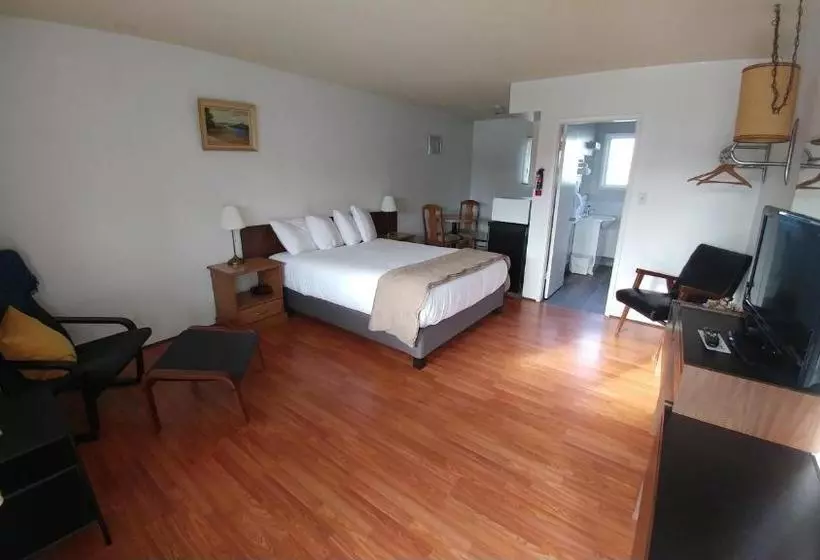 Cozy Court Motel