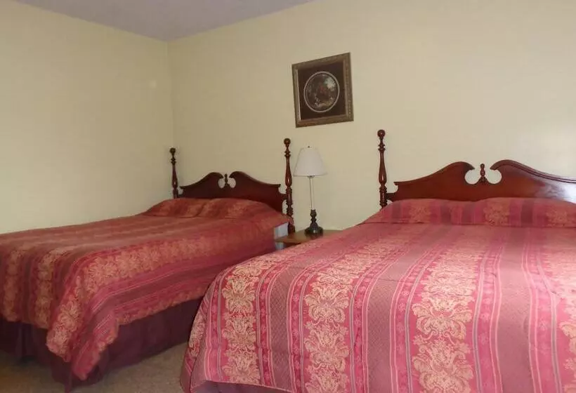 Happy Motel
