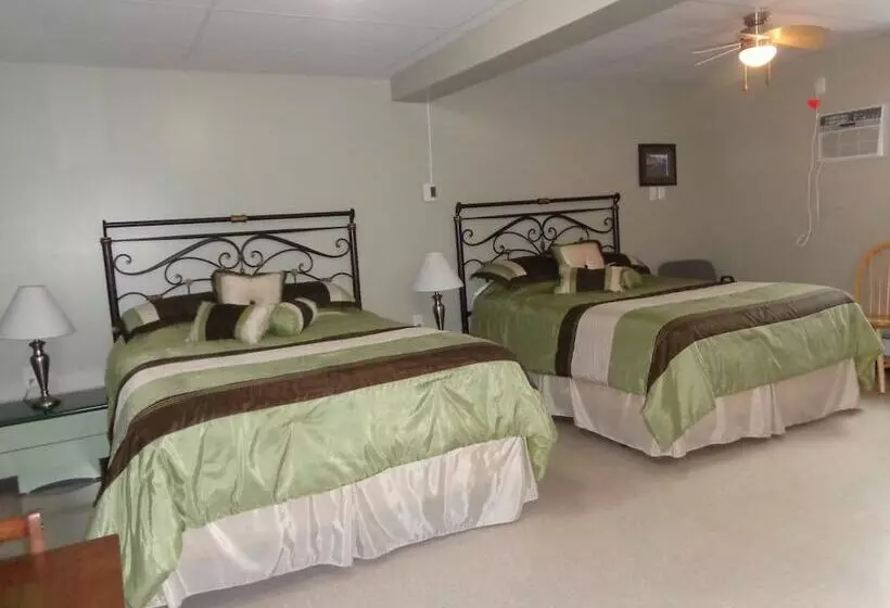 Happy Motel