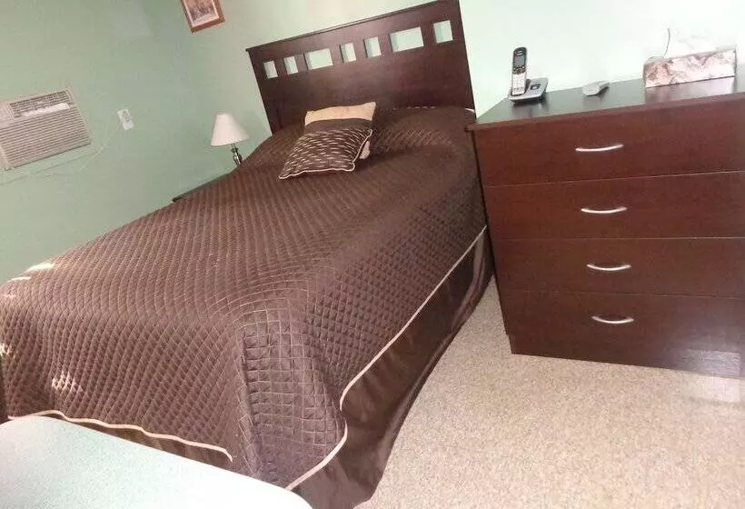 Happy Motel