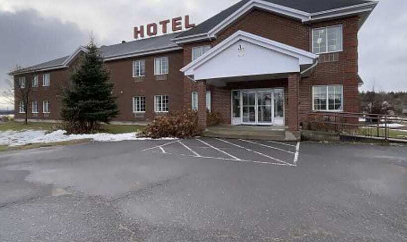 호텔 Hôtel Le Portneuvois