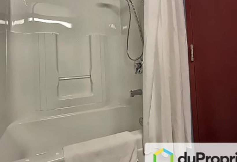 호텔 Hôtel Le Portneuvois