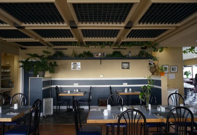 Отель Marine Inn