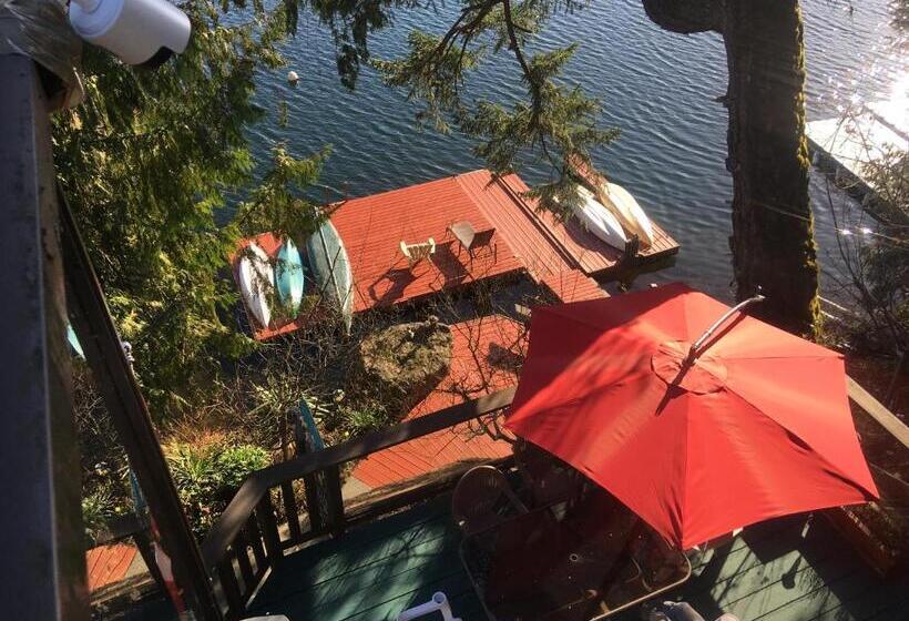 Long Lake Waterfront Bed And Breakfast