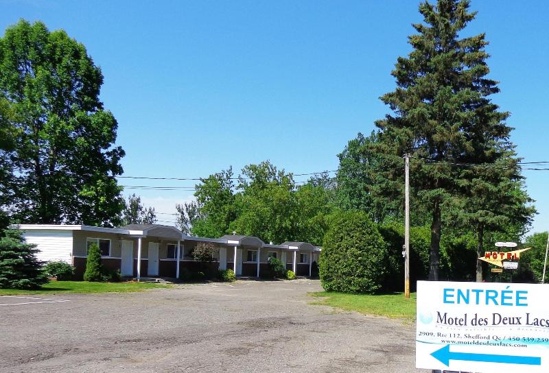 Motel Des Deux Lacs