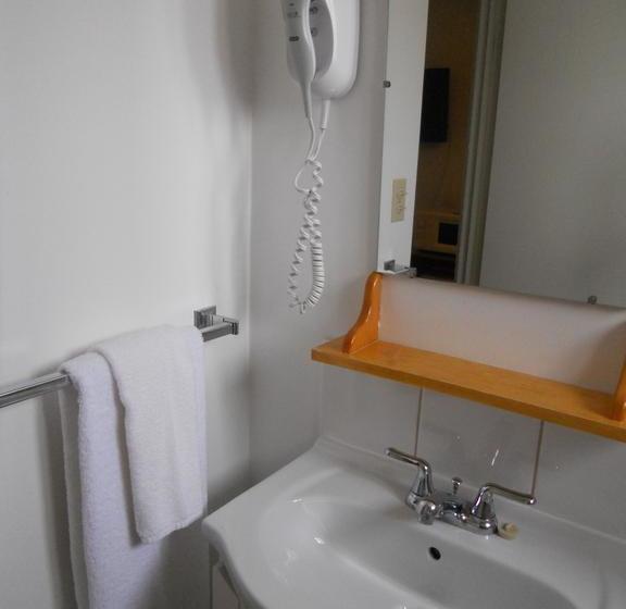 מוטל Lazy Bear Lodge