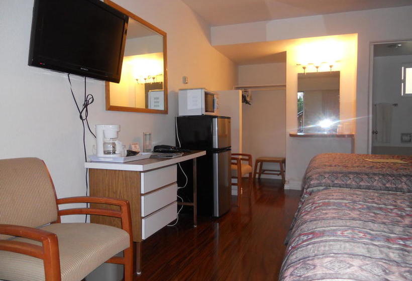 מוטל Lazy Bear Lodge