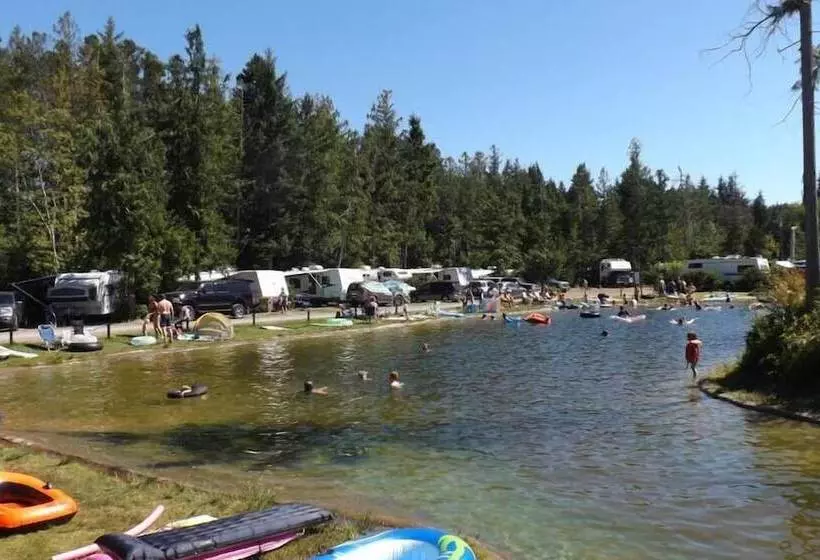 Qualicum Bay Resort