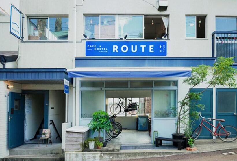 Route  Cafe And Petit Hostel