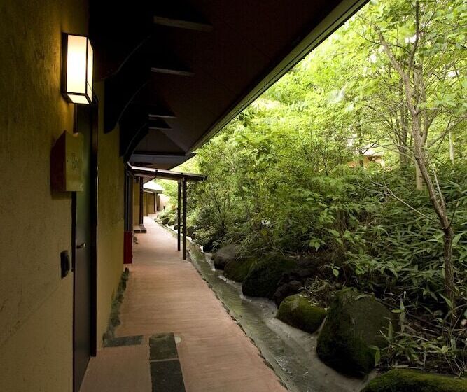 Ryokan Satonoyu Waraku 13 Years Or Older