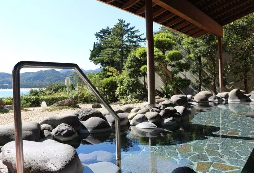 旅館 Marubun