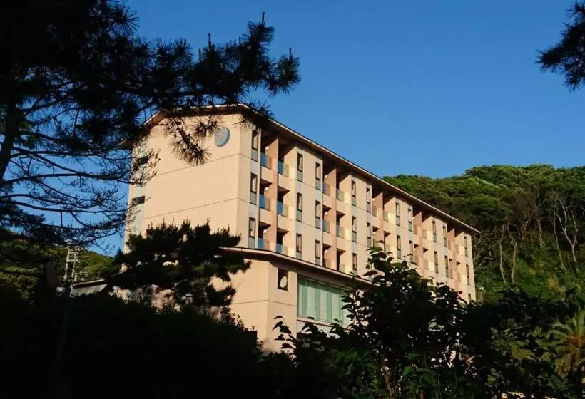 旅館 Marubun