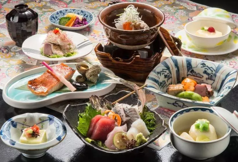旅館 Marubun