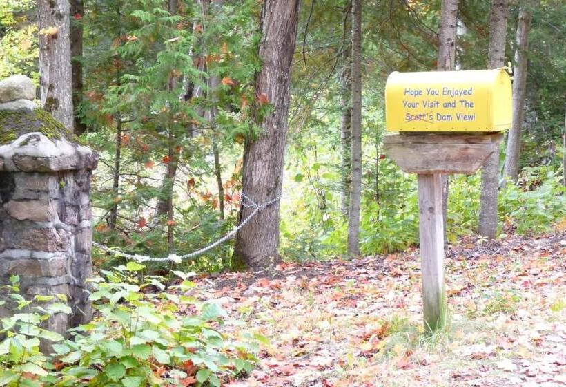 Sunny Rock Bed & Breakfast