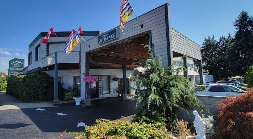 The Cedars Inn Hotel & Convention Centre
