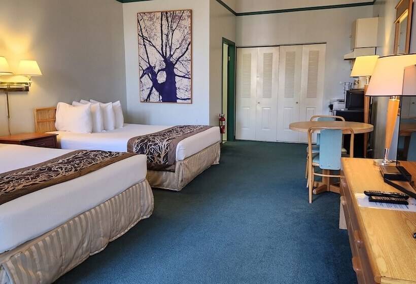 The Cedars Inn Hotel & Convention Centre