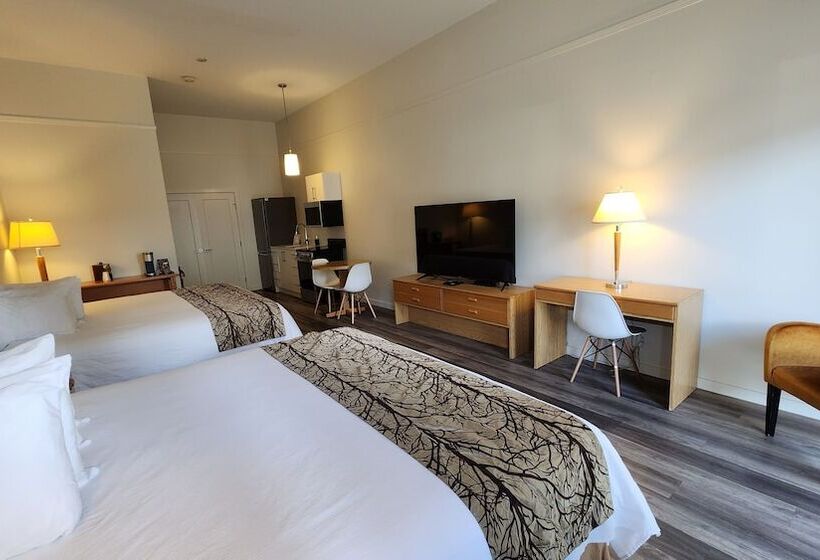 The Cedars Inn Hotel & Convention Centre