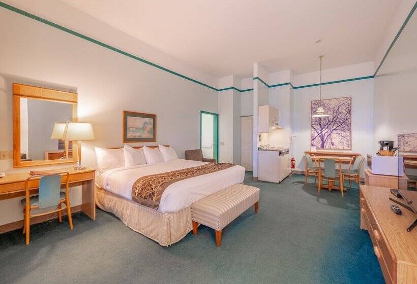 The Cedars Inn Hotel & Convention Centre