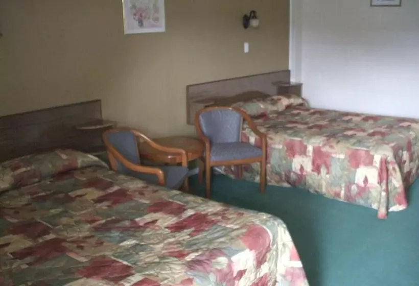 Travellers Motel