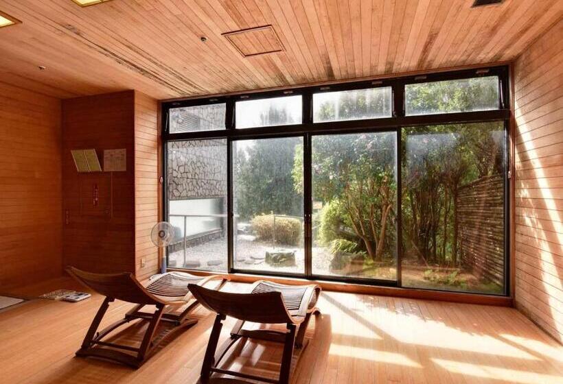 Yugashima Golf Club & Hotel Resort