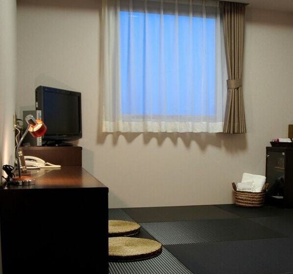 Green Hotel Yes Nagahama Minatokan