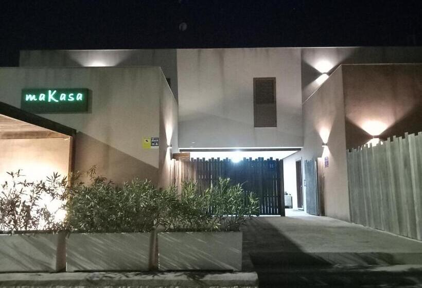 Отель Makasa