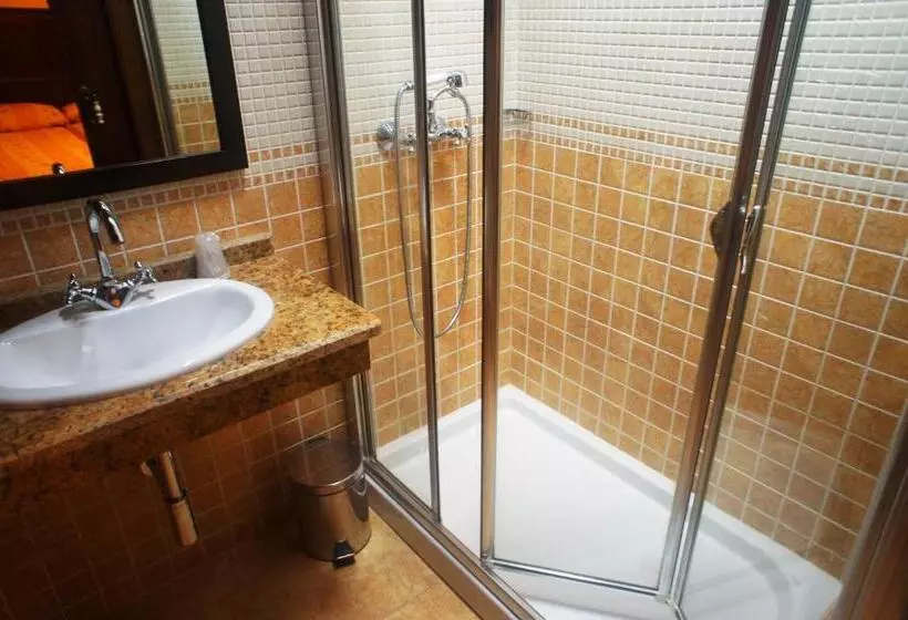 Hotelli Mirador Da Ribeira