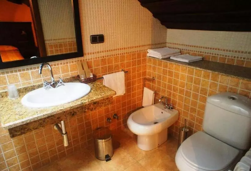 Hotelli Mirador Da Ribeira