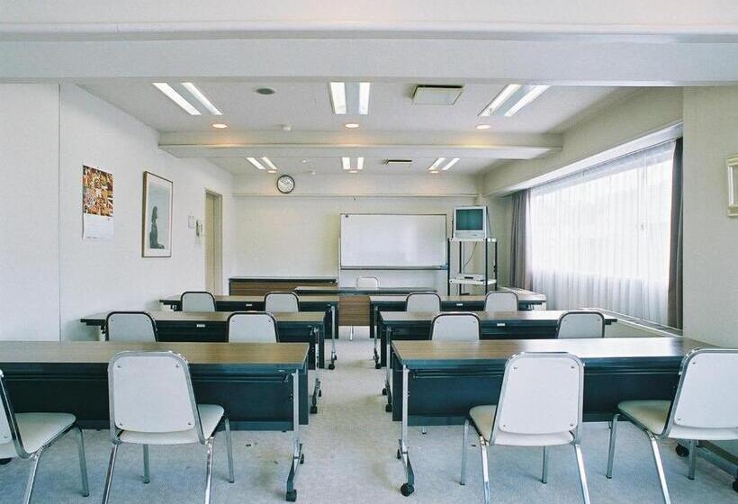 בית מלון כפרי Tendo Central