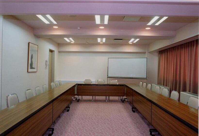 בית מלון כפרי Tendo Central