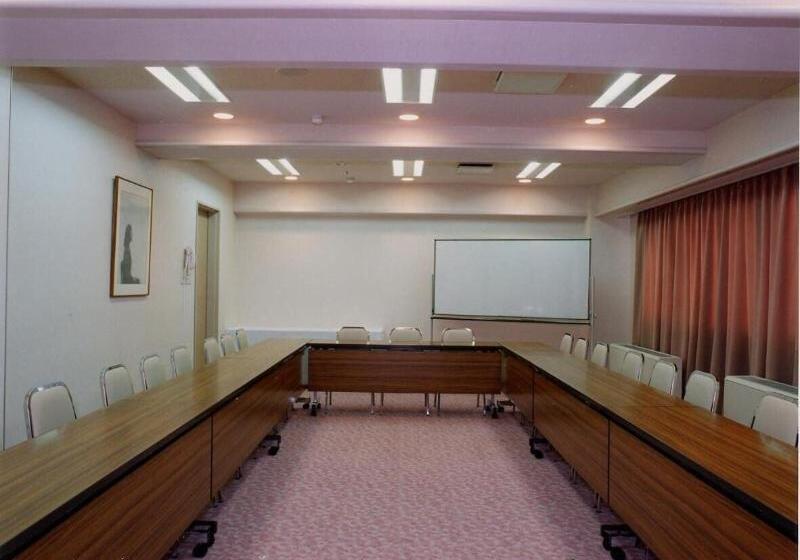 בית מלון כפרי Tendo Central