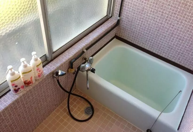 Miyoshiya Ryokan