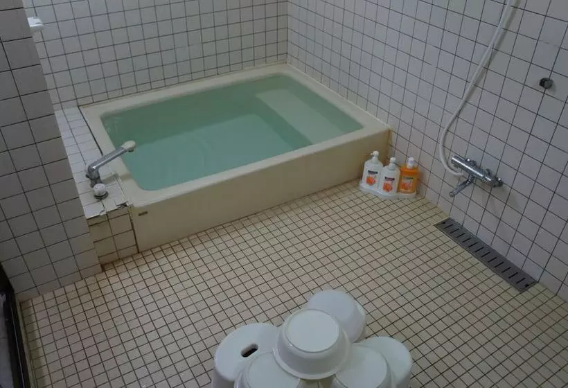 Miyoshiya Ryokan