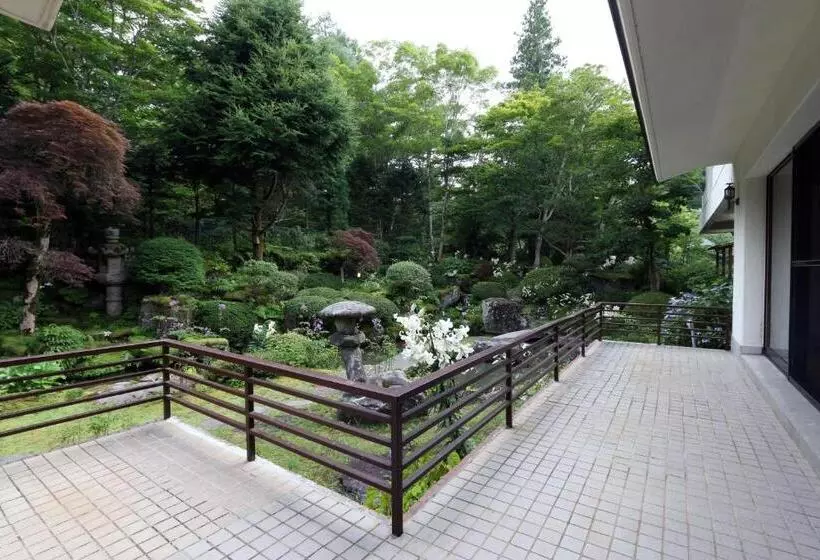 旅館 Teiensaryo Yamanakako