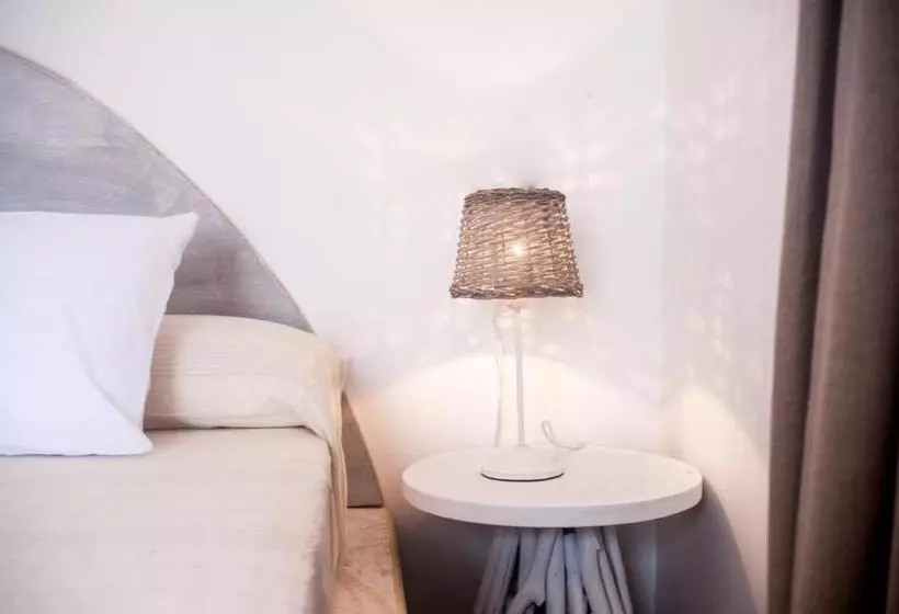 هاستل Hostal Bon Sol