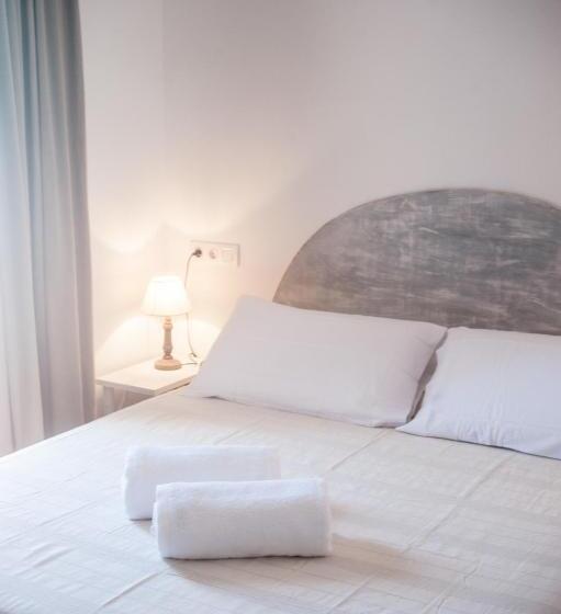 Albergue Hostal Bon Sol