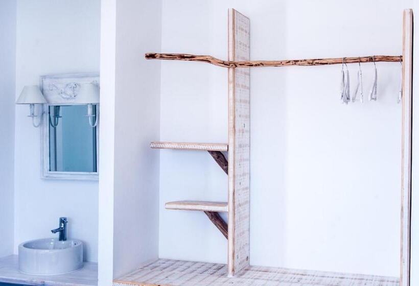 Albergue Hostal Bon Sol