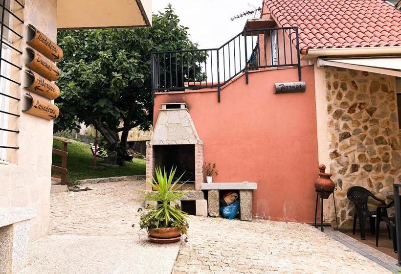 הוסטל O Refuxio De La Jerezana