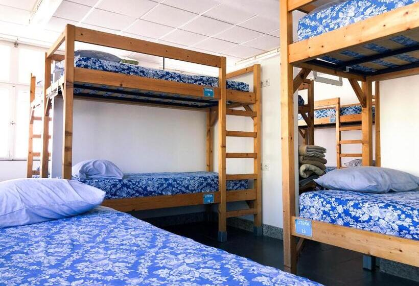 הוסטל O Refuxio De La Jerezana