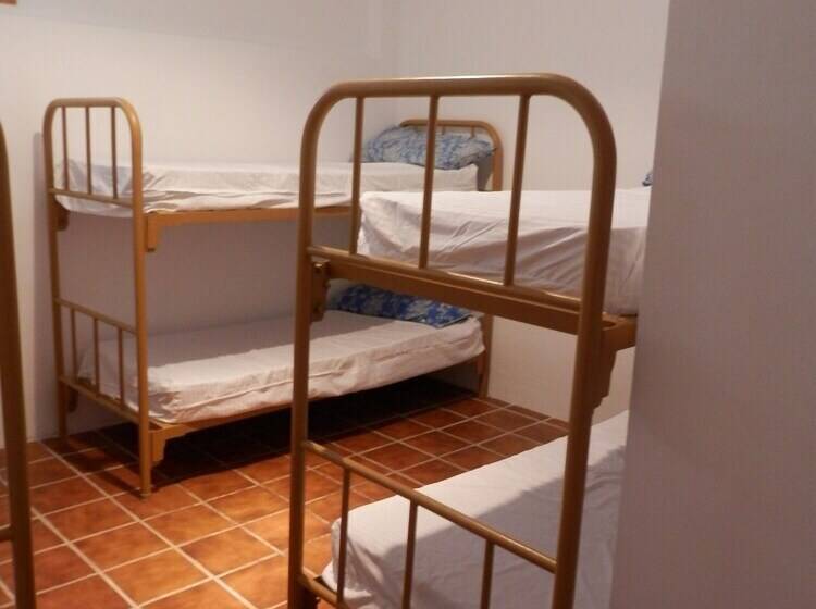 Albergue Restaurante Salto De Bierge   Hostel