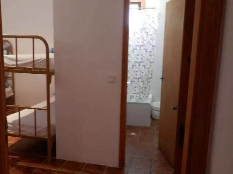Albergue Restaurante Salto De Bierge   Hostel