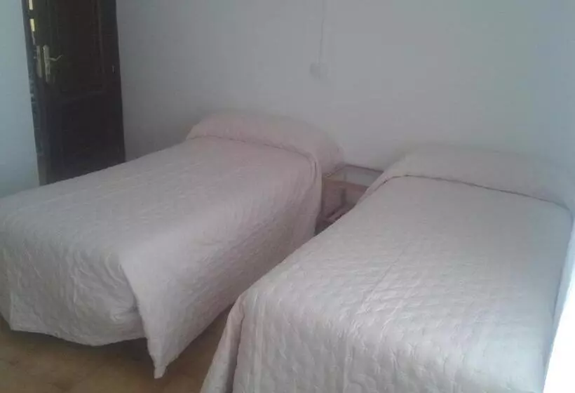 Casa Do Marabillas Hostel