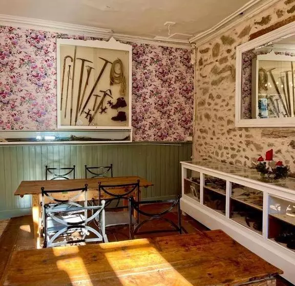 Hostel Baqueira Refugi Rosta Pyrenmuseu