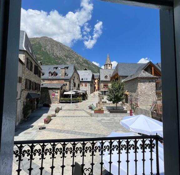 Hostel Baqueira Refugi Rosta Pyrenmuseu